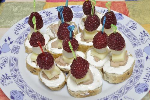 Lehké jednohubky s tresčími játry – Snadné Miš - Maš recept, zvládnete za Do 30 minut